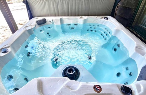 Jay Cabin | ADK Cabin | River Access | Hot Tub | Dog Friendly
