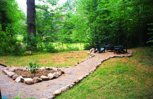 Lake Clear House | ADK Pinecone Cabin - Close to Rail Trail & Lake