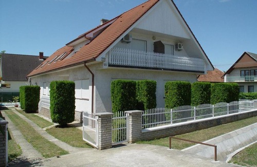 Balatonszarszo House | Adler Haus
