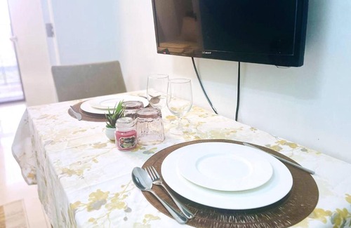 Ermita Night District Apartment | Admiral Baysuites 1br Staycation Condo with Seaview