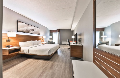 Sheridan Hotel | Admiral Inn Mississauga Toronto