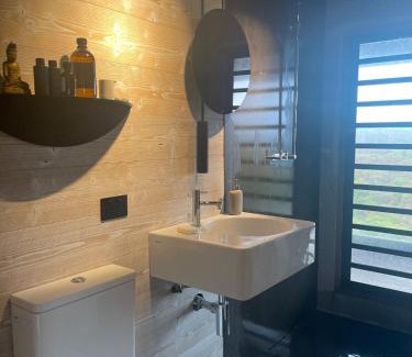 Nugara House | Admirals Cabin