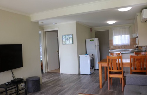 Merimbula Apartment | Admirals Lodge: Unit 1: Pet friendly
