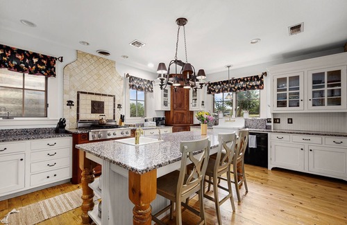 Fredericksburg Other | Adobe Creek Ranch - Sleeps up to 14, Hot Tub & Fire Pit