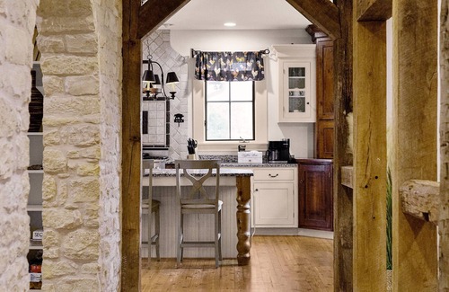Fredericksburg Other | Adobe Creek Ranch - Sleeps up to 14, Hot Tub & Fire Pit