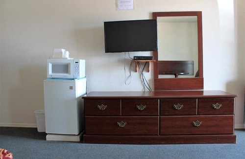 Clint Hotel | Adobe Inn Motel