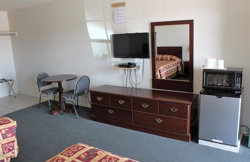 Clint Hotel | Adobe Inn Motel