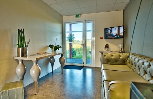 Lahonce Hotel | Adonis Hôtel Bayonne