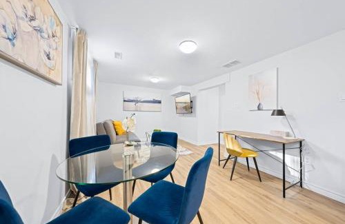 Barrie Apartment | Adorable 1-bdrm basement, Fast WIFI, Free Parking, Smart TV