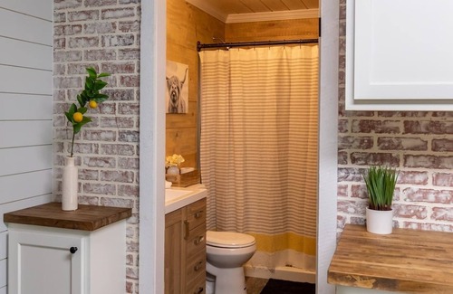 Great Cacapon House | Adorable 100-year-old farmhouse on 5 private acres
