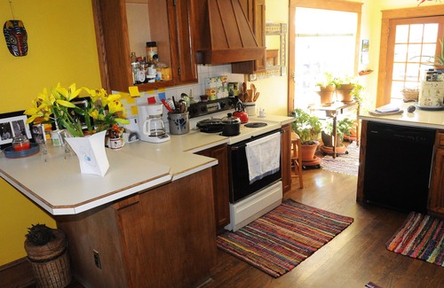 Glenwood Springs House | Adorable 1903 Victorian in the Heart of Glenwood Springs Downtown.