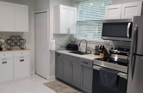 Union Park House | Adorable 1bed 1 bath guest house
