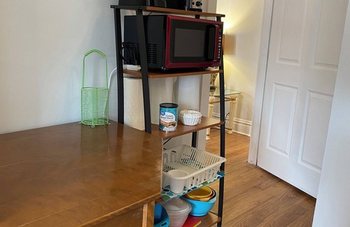 Springfield Apartment | Adorable-1bedroom unit with pretty garden in Springfield il