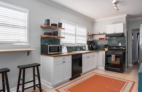Crestline Heights House | Adorable 3br minutes from Avondale