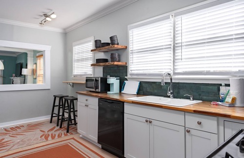 Crestline Heights House | Adorable 3br minutes from Avondale