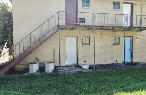 West Monroe Apartment | Adorable affordable comfortable for work or travel