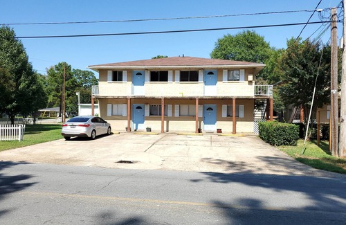 West Monroe Apartment | Adorable affordable comfortable for work or travel