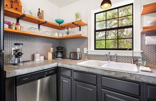 Wimberley House | Adorable Cabin on Private Acres with Bird Blind