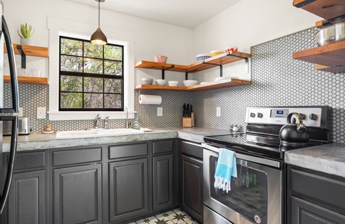 Wimberley House | Adorable Cabin on Private Acres with Bird Blind