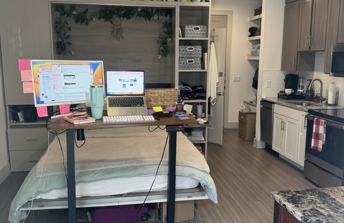 East Cesar Chavez Apartment | Adorable, clean, comfy, downtown studio apartment. Heart of downtown. Super fun!