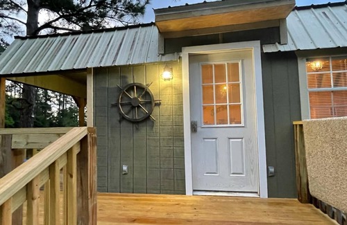Milton Cottage | ADORABLE COTTAGE ON A FARM