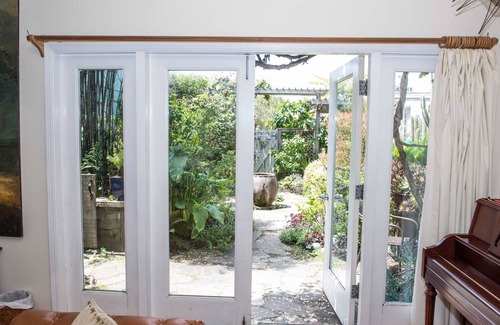 Stinson Beach Cottage | Adorable Cozy Studio