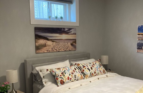 Rutland House | Adorable full suite with private entrance