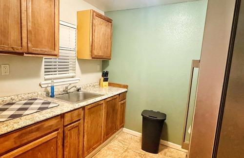 Fort Smith Apartment | Adorable garage apartment in charming Fort Smith
