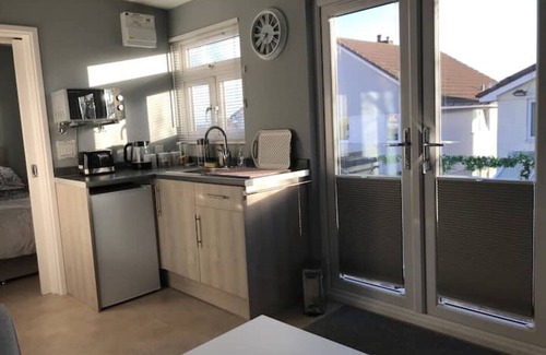 Plymouth Cabin | Adorable Grey Lodge