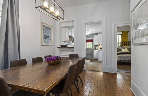 St. Charles Historic District House | 🌟 Adorable Historic 🏠 in the ❤️ of St. Charles 🌟