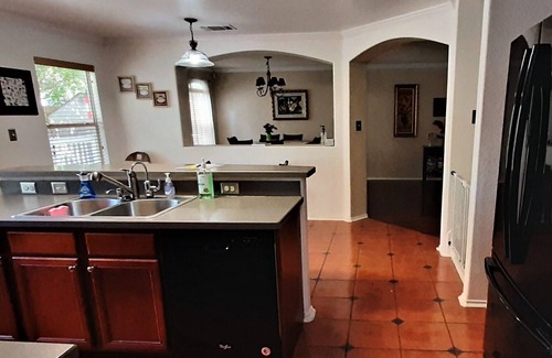 Medical Center District House | Adorable Home by the Medical Center
