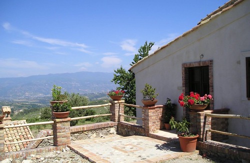 Montalto Uffugo Apartment | Adorable studio surrounded by greenery, ideal for couples