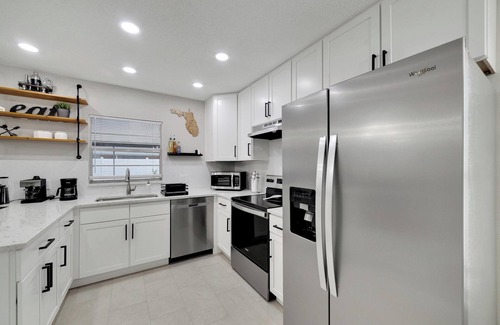 Citrus Park House | Adorable Oasis - Pool - Ace Locationnn