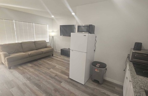 Old Seminole Heights House | Adorable Remodel House to Relax A