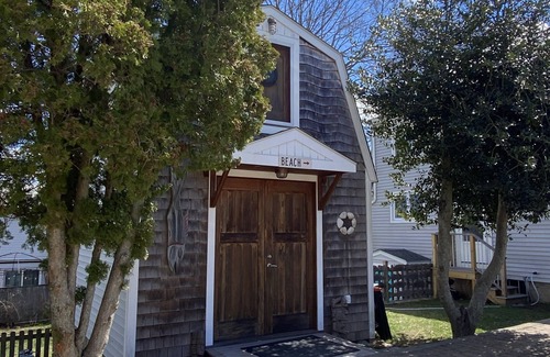 Warren Cottage | Adorable Tiny House in Picturesque Seaside Village