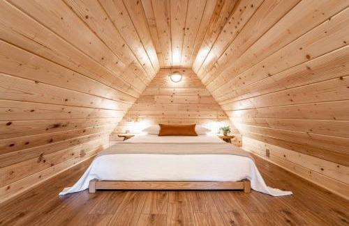 Williams Apartment | Adorable Tiny House near Grand Canyon, Fire Pit and Walk to Town
