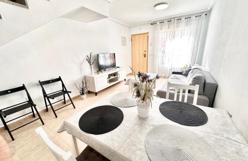 San Juan de los Terreros Apartment | Adosado El Invencible