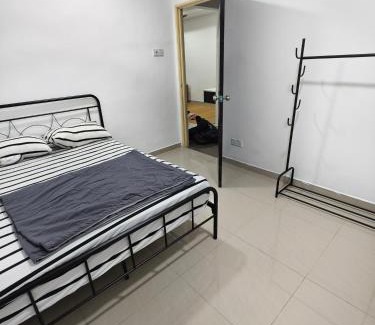 Pulai House | Adra Homestay UTM Taman Sri Pulai