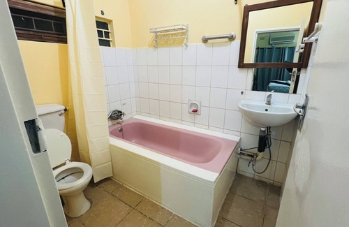 Livingstone House | Adrenaline Lodge and Tours