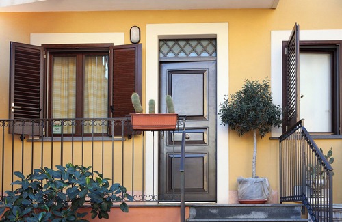 Stazzo Apartment | Adriana casa vacanze One Bedroom Apartment 5 people, wi fi, parking, near sea