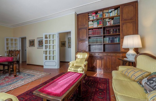 Scandicci Apartment | Adriana House Elegant and Bright