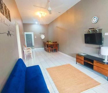 Bukit Rambai House | Adriana RH Homestay 3Bedroom 2Bathroom