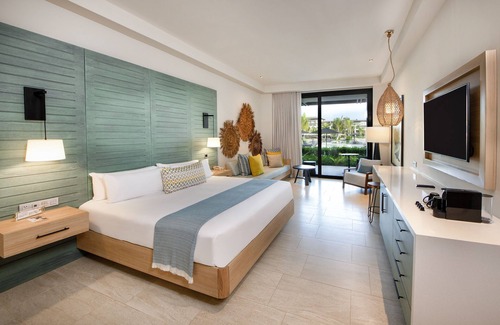 Playa Bibijagua Resort | Adults Only Club at Lopesan Costa Bávaro - All Inclusive