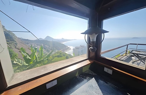 Vidigal House | ADV007 Villa for 7 with 360° views of all of Rio