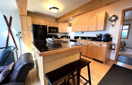 Dollar Point Condo | Adventure Awaits from this remodeled Condo-Pool, Hot tub, Tennis Courts
