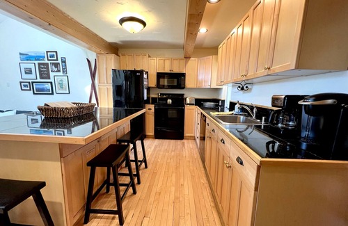 Dollar Point Condo | Adventure Awaits from this remodeled Condo-Pool, Hot tub, Tennis Courts