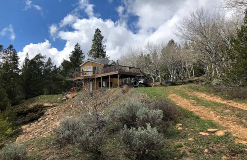 Casper Cabin | Adventure Dome - Wyoming Geodesic Cabin Escape