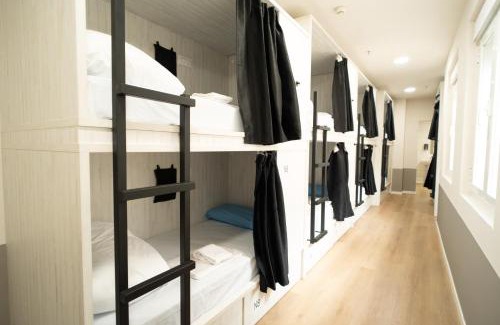 Malasana Hostel | Adventure Hostel Madrid