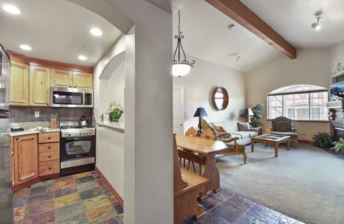 Midway Villa | Adventure Hub~Ski Resorts, Backcountry & Park City 3068-1