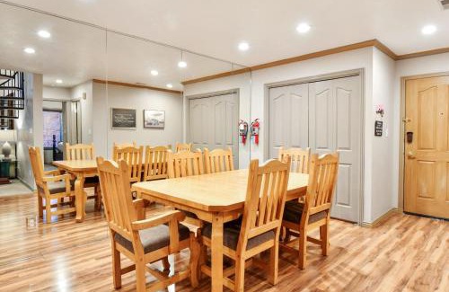 Midway Apartment | Adventure Hub-Ski Resorts, Backcountry & Park City 3203 condo